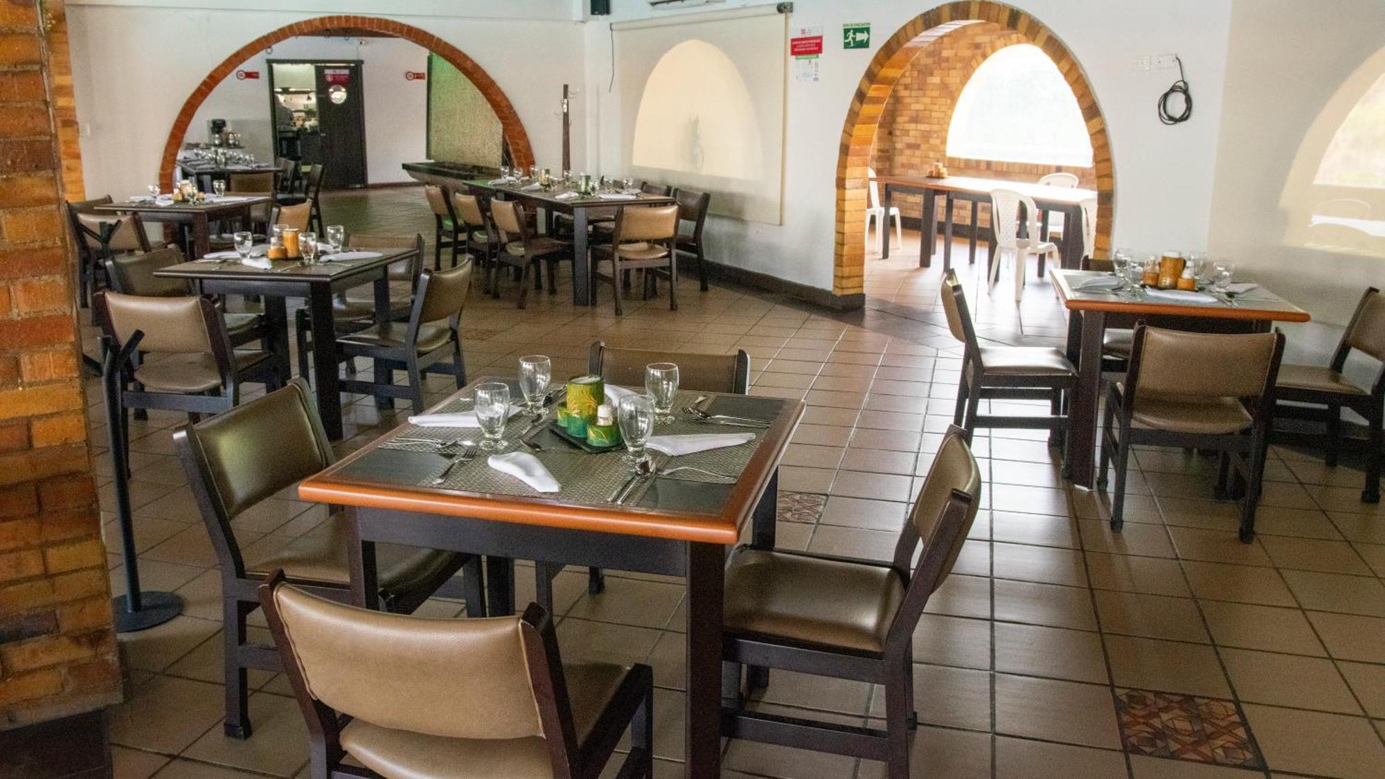 Hotel San Juan Internacional Giron Ngoại thất bức ảnh