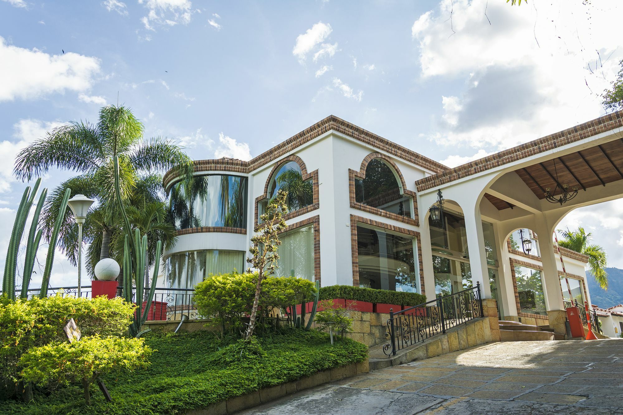 Hotel San Juan Internacional Giron Ngoại thất bức ảnh